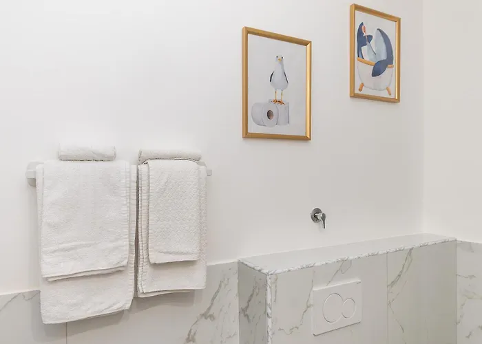 L'acquario Del Principe, Vicoli, Porto E Lanterna Gênes