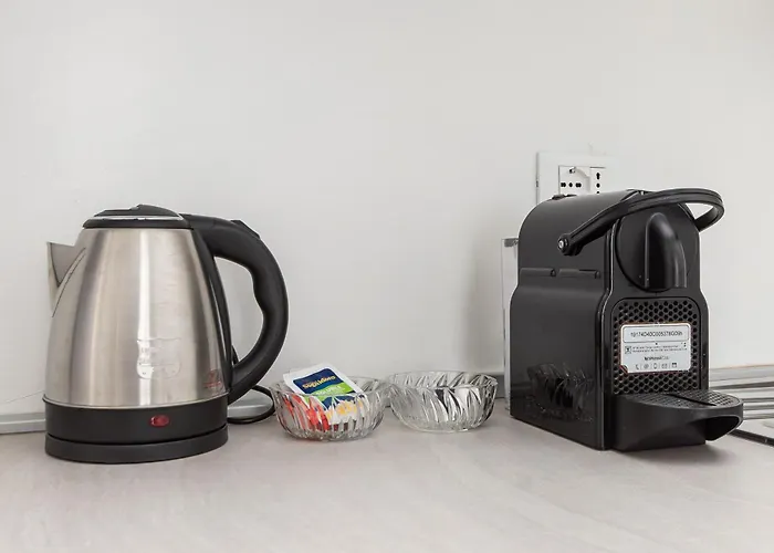 L'acquario Del Principe, Vicoli, Porto E Lanterna * Gênes